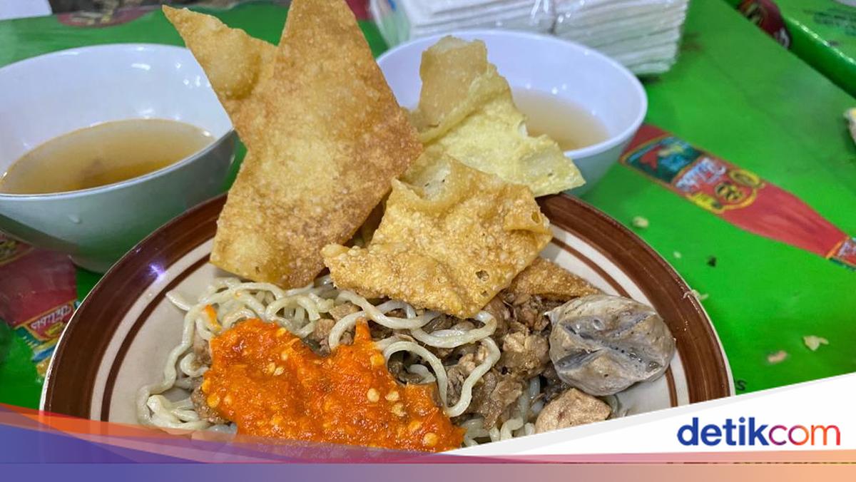 Mie Ayam Mr.George: Kenangan Nikmat di Bonduren yang Tak Pernah Pudar